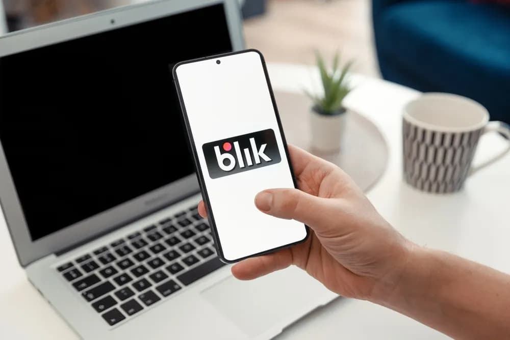Płatności Blik – co to jest i jak mogą ułatwić codzienne zakupy